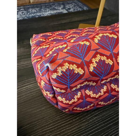 Gorgeous Patterned Bohemian Flower Crossbody With 3 Different Straps - Picture 6 of 10